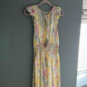 Vey cute summery maxi dress from Anthropologie with slip